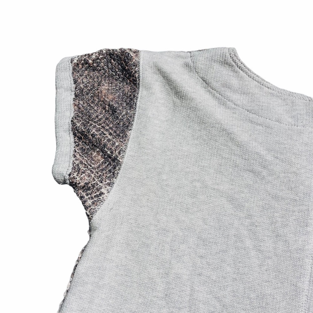 Yamamay Gray & Pink Textured Short Sleeve Sweater - Picture 8 of 8